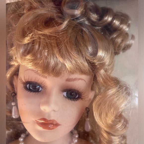 Collectible Genuine Fine Bisque Porcelain with Certificate of Authenticity - Picture 5 of 15